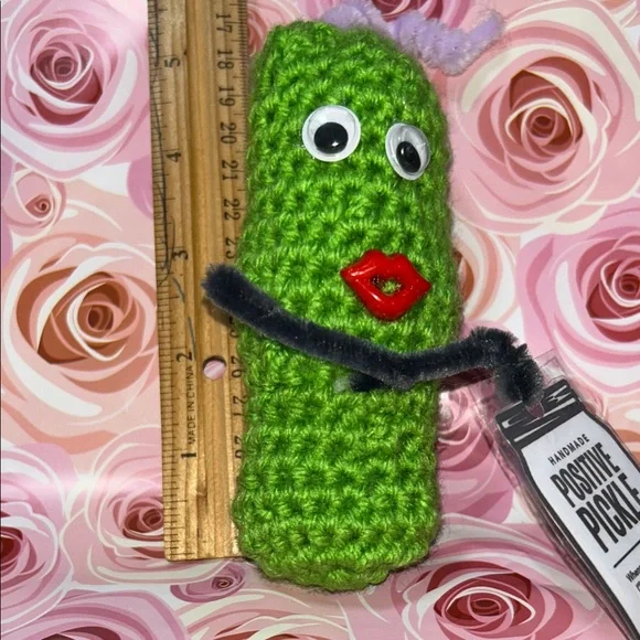 Handmade crocheted Green Positive Pickle Plush - Picture 3 of 3
